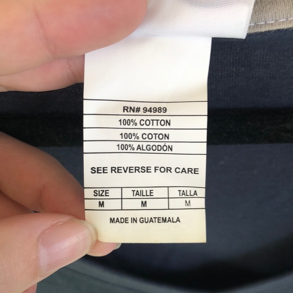 ☀️Donating Soon☀️Genuine Merchandise NYY T-Shirt Size M - Picture 4 of 6